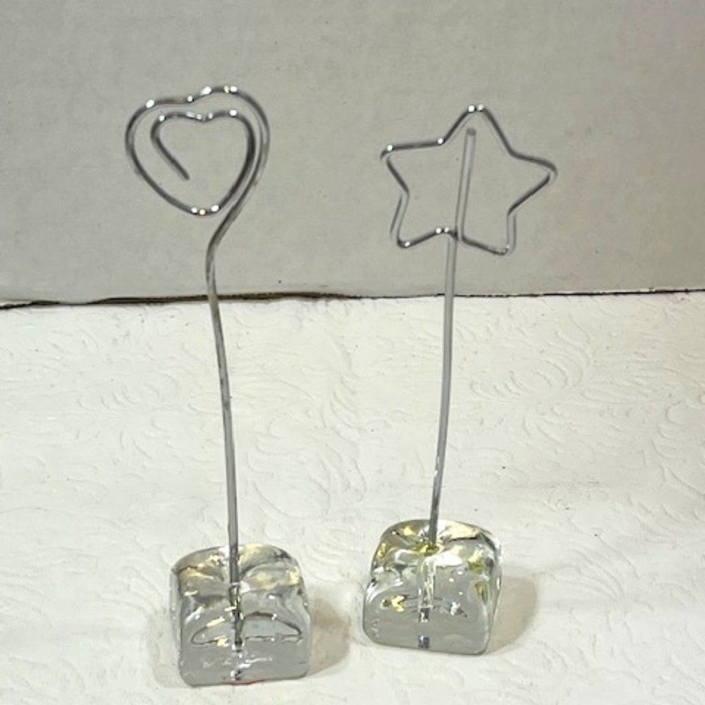 TWO(2) Wired Stands: Hearts/Star Photo Holder Desk Display Postcard Glass Stand